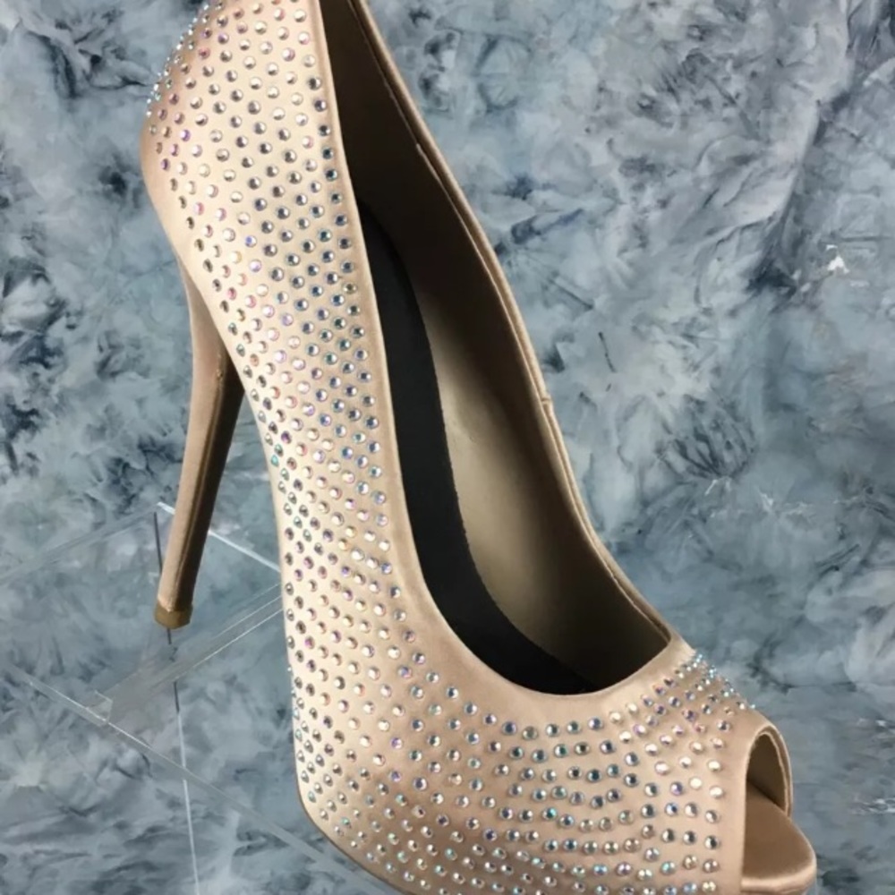 Jennifer Lopez crystal blush satin heels - Picture 2 of 8